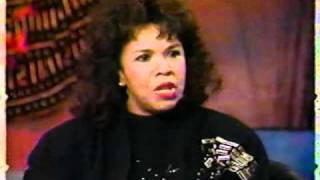 Video voorbeeld van "Candi Staton Sings Mama (November 1995)"