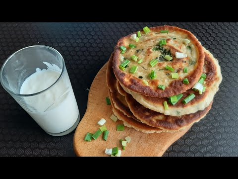 Лепешки с сыром и зеленью.