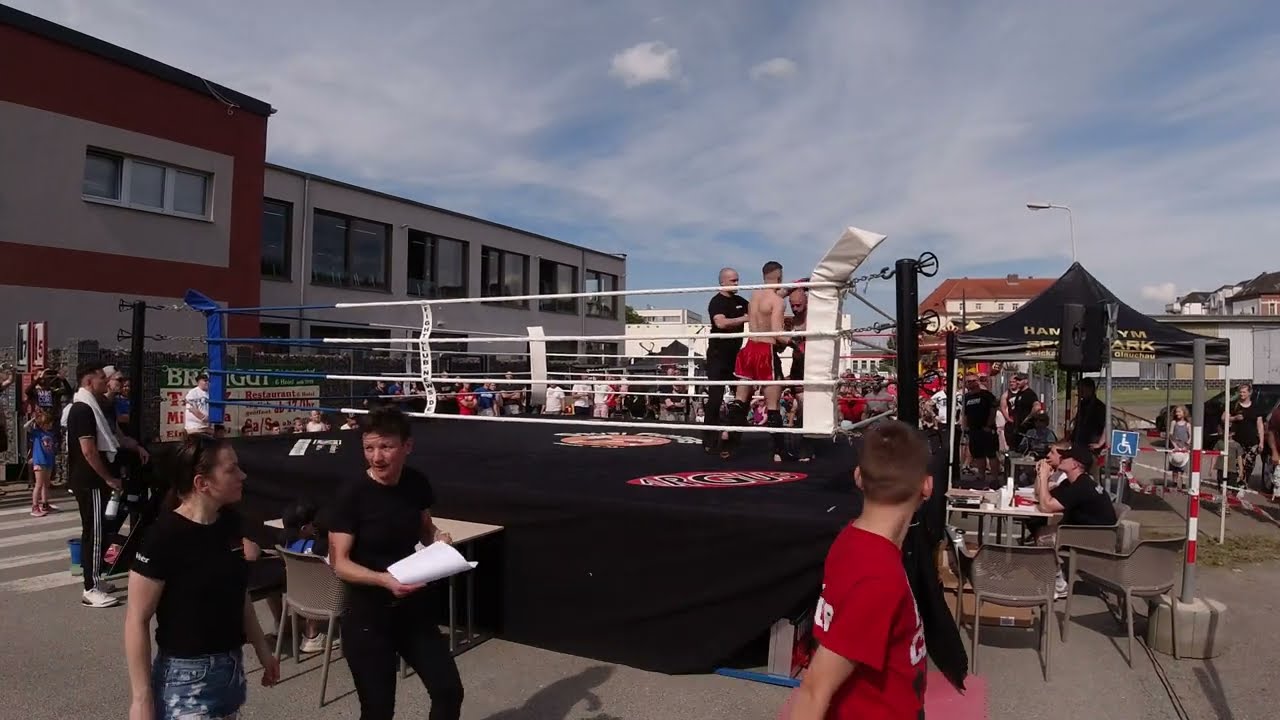 20 jahre Shurigym - Arian B. mit seinem ersten Kampf