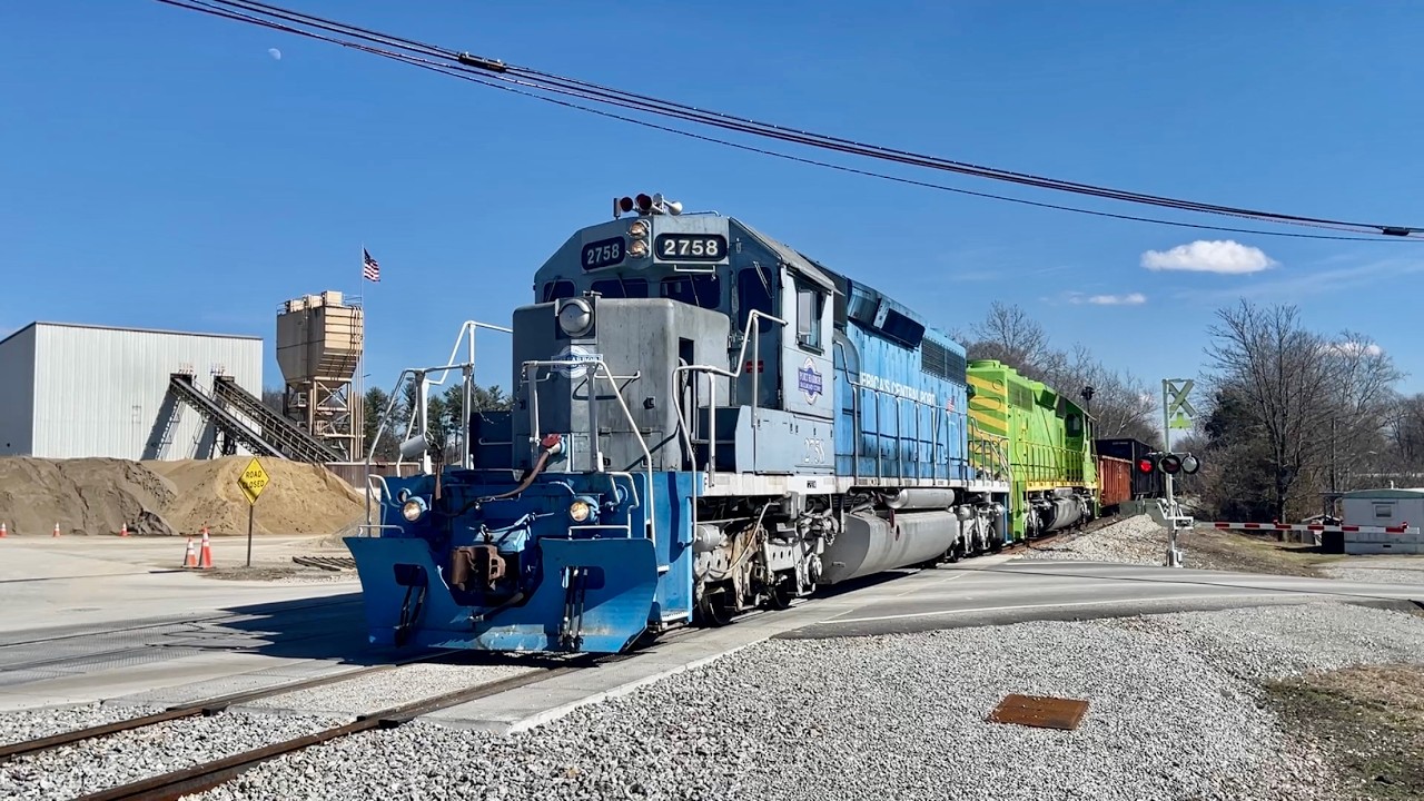 Abandoned RR Crossing Last Train, Rebuilt RR Crossing Adds 1 Track & Train With New Locos Vs Hill