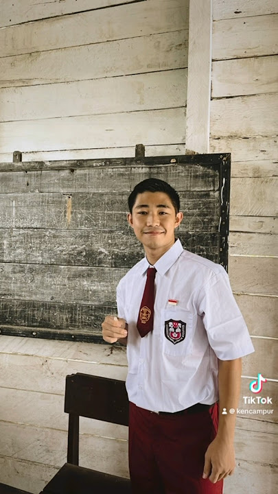 Orang Jepang main ke sekolah laskar pelangi