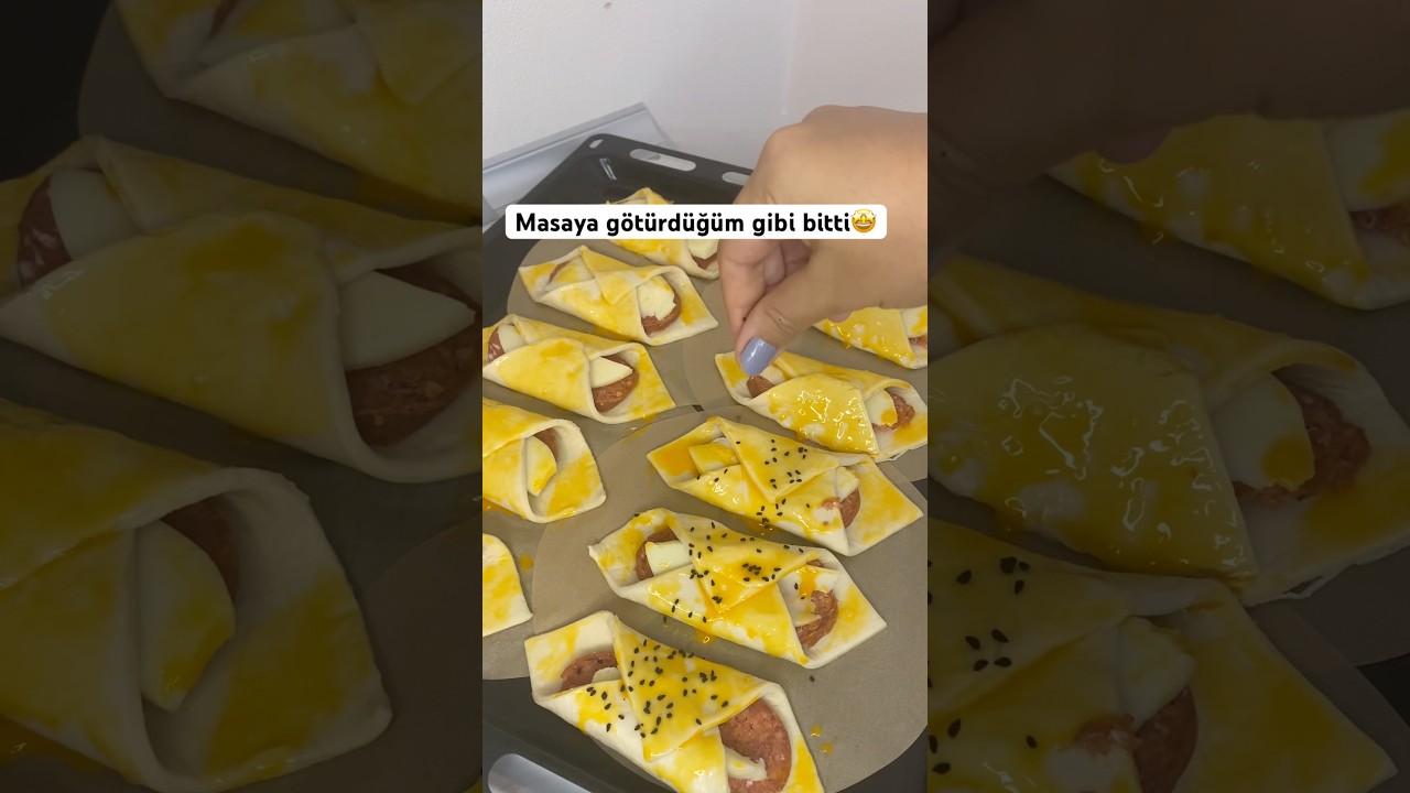 Kapış Kapış Gidecek Pratik Börek Tarifi #shortvideos #milföylütarifler #pazarkahvaltısı #kahvaltı Kapış Kapış Gidecek Pratik Börek Tarifi #shortvideos #milföylütarifler #pazarkahvaltısı #kahvaltı