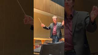 Ennio Nicotra orchestral conducting masterclass. The basic principles for staccato  and legato