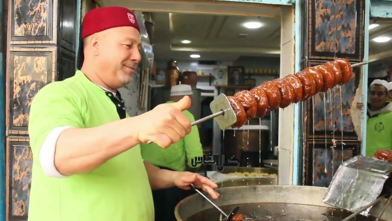 مخارق بوتفاحة نحضر في السلعة قدام الحريف أهم حاجة عنا النظافة و البنة و نخدمو على السمعة الطيبة