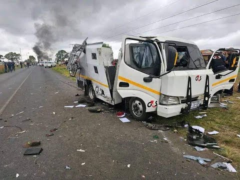 Watch: CIT Cash In Transit Heist in Kwa-Thema Springs