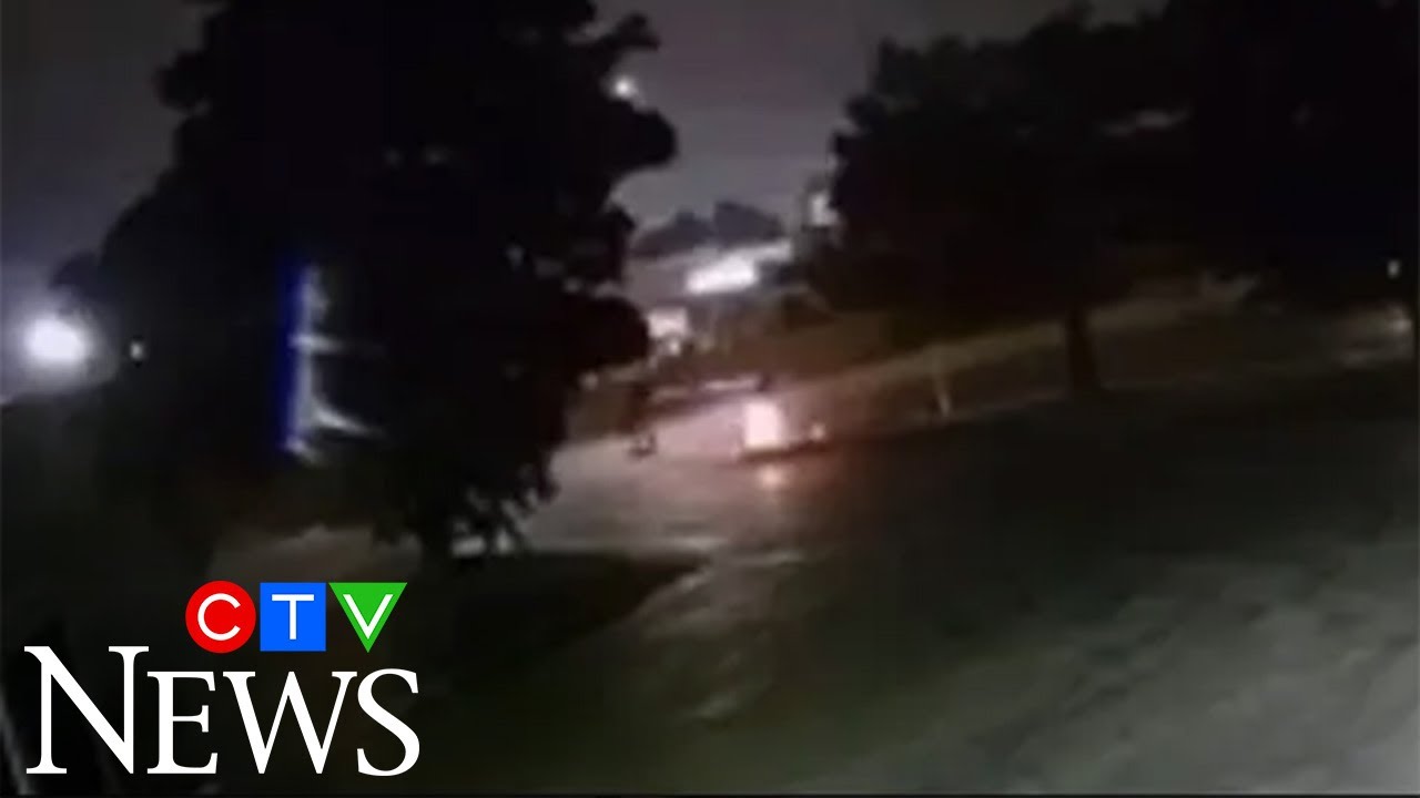 Suspected arsonist accidentally sets himself on fire - YouTube