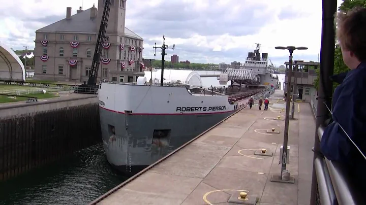 Ship through the Soo Locks in HD 6-9-09