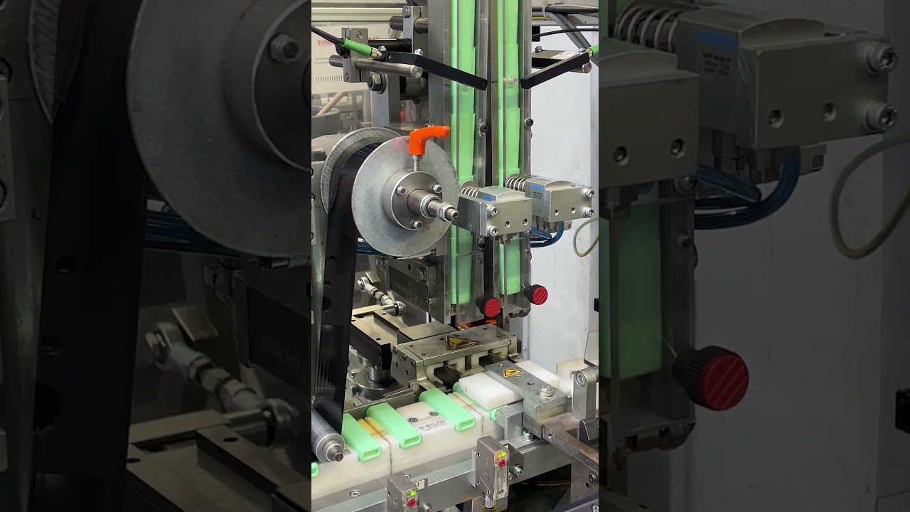 Backstage - BOSS Fließband