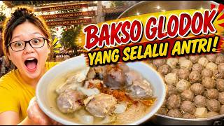 Baso gerobak yang selalu rame dan ngantri di Glodok! Baso Sapi Asli ADAM Pancoran Food Lane