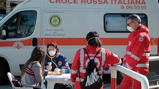 Коронавирус: в Италии снизилось число пациентов в отделениях интенсивной терапии…