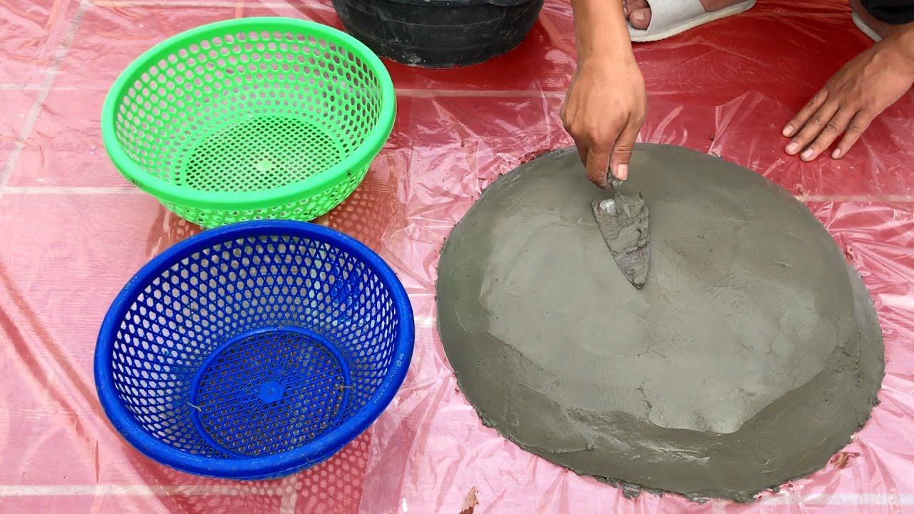 AMAZING! A new way to make flower pots from kitchen utensils / Cement