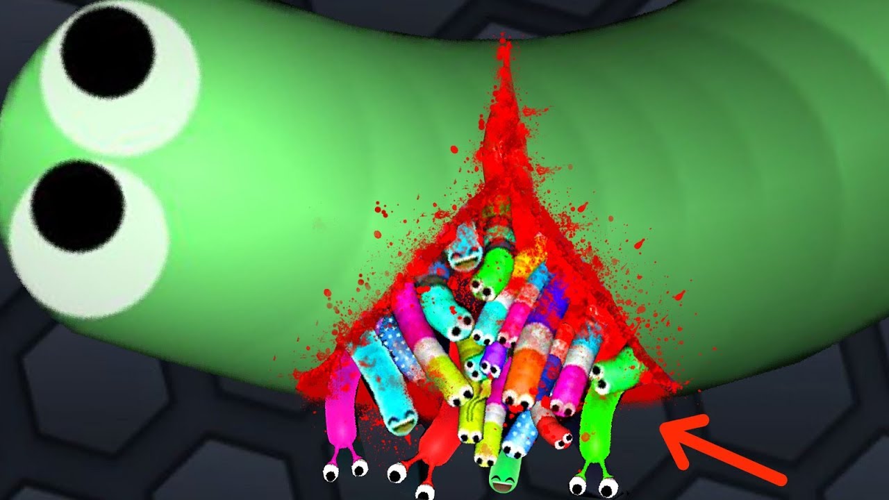 Slither.io 01 GIANT SNAKE vs 10000 INVASION SNAKES ! BEST TROLLING MOMENTS