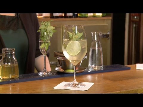 Video: So Bereiten Sie Heiße Cocktails Zu