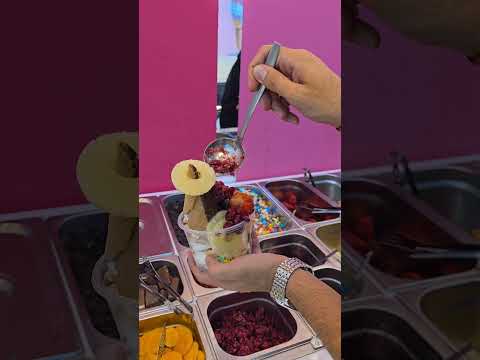 بزرگترین سلف بستنی مشهد بین فلاحی ۹۸و۱۰۰ وانیلو