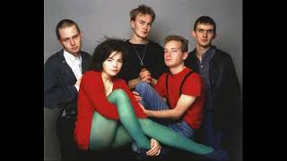 BJORK & SUGARCUBES FULL CONCERT COPENHAGEN 1989