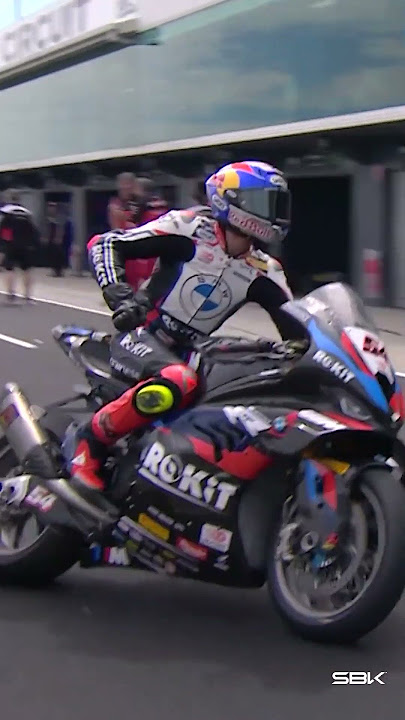 Pull the handbrake, Toprak! 💪 | 2024 #AustralianWorldSBK 🇦🇺