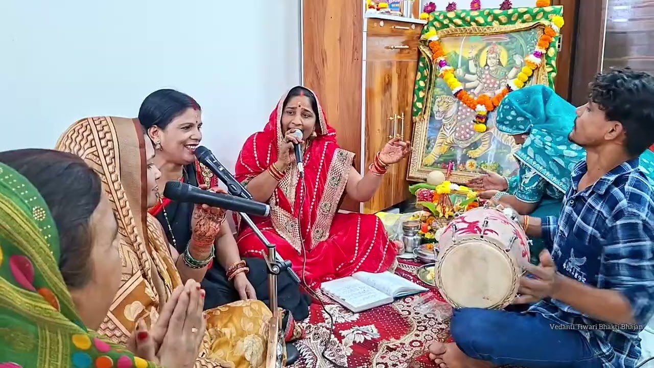 महाशिवरात्रि स्पेशल गीत || बाजे डमरू बेजोड़ भोलेबाबा की नगरिया मे || #shivcharcha #mahashivratri 