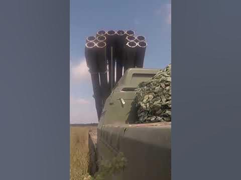 артиллеристы применили Смерч - YouTube