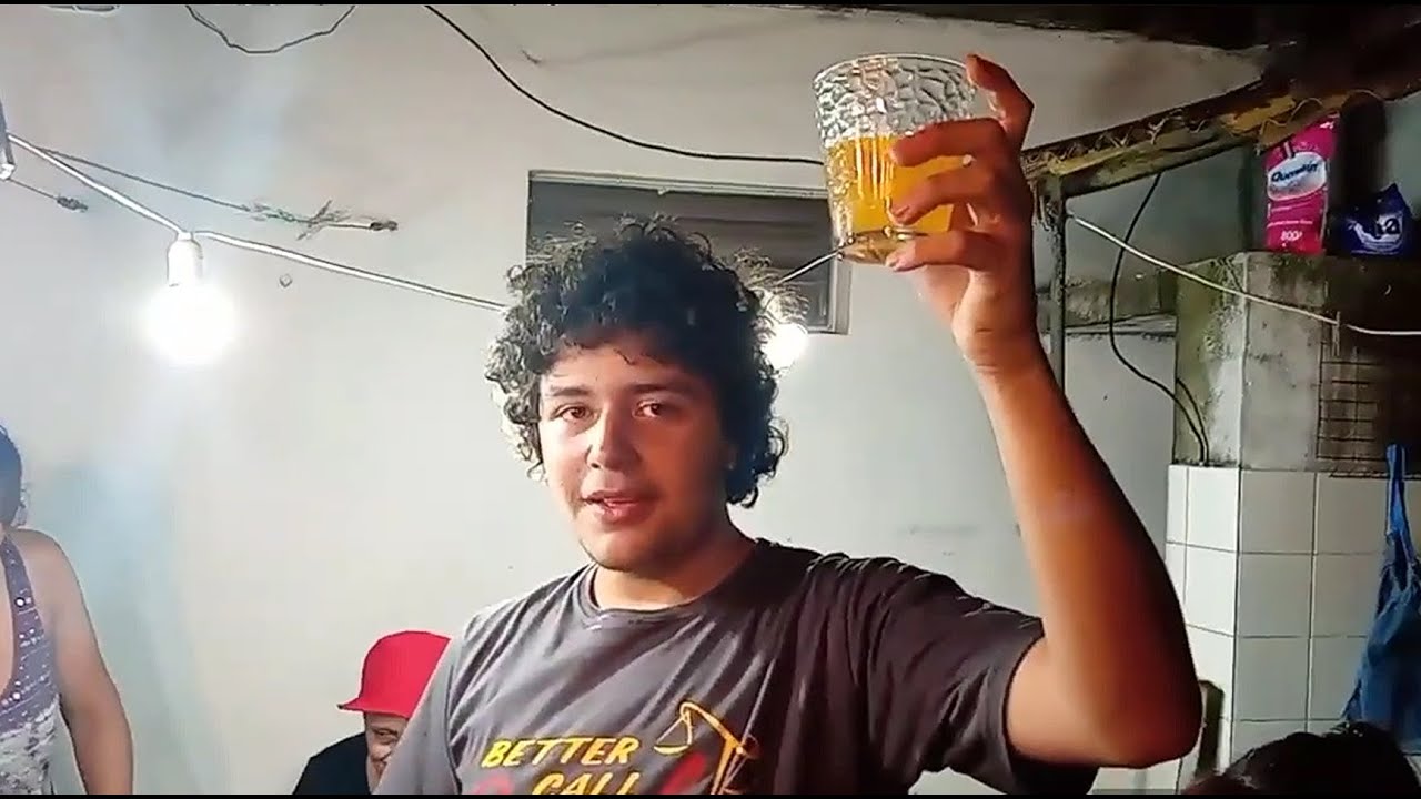 El Laburo (Capitulo 1) - El Cumpleaños del Jefe - YouTube