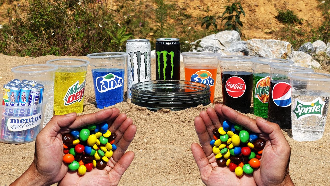 AWESOME! Coca Cola, Mtn Dew, Monster, Pepsi, Fanta, Mirinda, 7up VS Mentos Underground