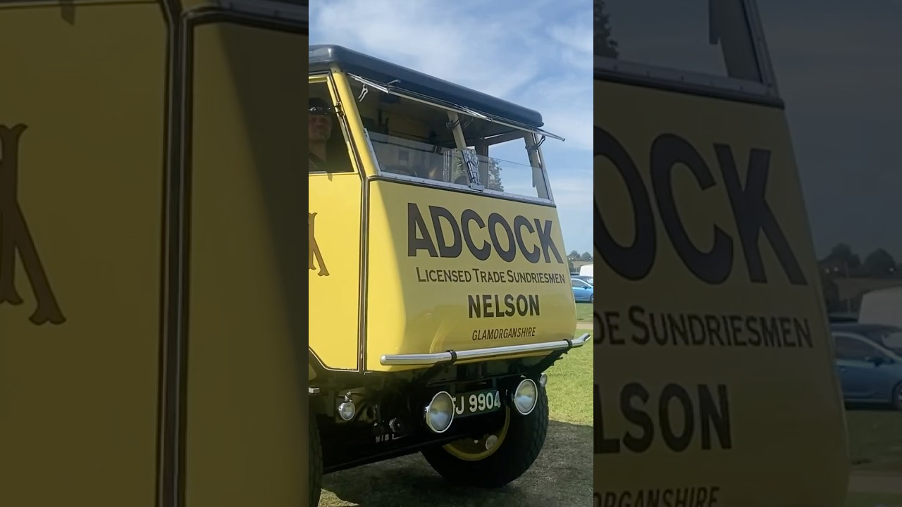 Sentinel steam waggon exiting the playpen at the Bedfordshire Steam and Country Fayre
