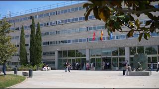 Alumnos del programa conjunto del Grupo ACS y la UPM exploran centros de datos a gran escala