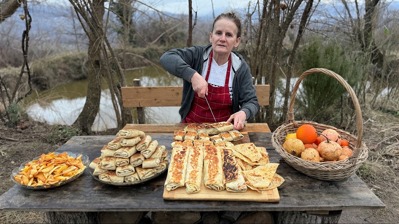 This Village Chicken Shawarma 🐔🔥 Fed the WHOLE Family! 🤯
