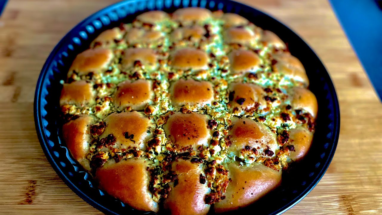 FETA CHEESE BREAD/نان روغنی