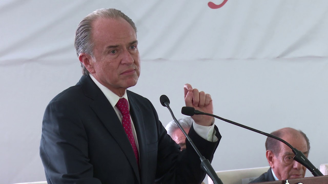 El gobernador del estado de San Luis Potosí JMCL ...