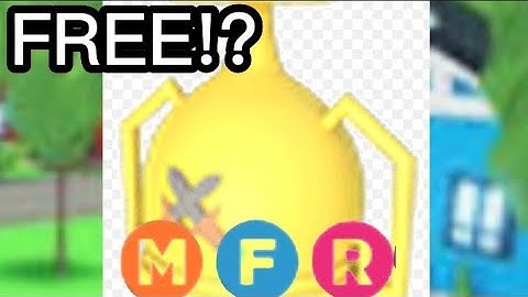 How to get the RB battles trophy hat pet wear (Roblox Adopt me)