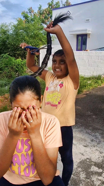 going to CUT✂️ sister's HAIR 😱Tom&Jerry 🤣DiyaIshwarya #shorts #viralvideo