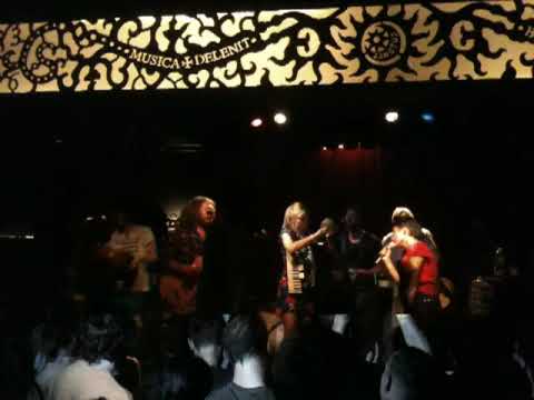 Edward Sharp and the Magnetic Zeros "I Come In Ple...