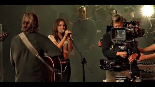 Lady GaGa and Bradley Cooper - shallow (versão por trás das câmeras)