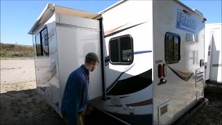 i94rv com 2013 Lance 2285 ultralite travel trailer rear kitchen
