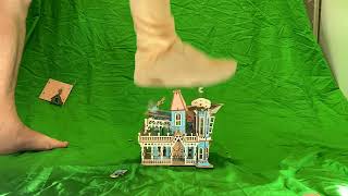Making Of Footzilla - Miniatures