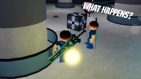 WHAT HAPPENS WHEN A DECOY IS HIT BY MR P’S LAUNCHER? - Piggy Myth Busting!