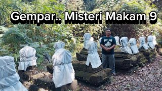 Download Lagu Kippenvel...9 graven met gigantische grafstenen aan de rand van het Selokerang Hill-bos MP3 Download Lagu Kippenvel...9 graven met gigantische grafstenen aan de rand van het Selokerang Hill-bos MP3
