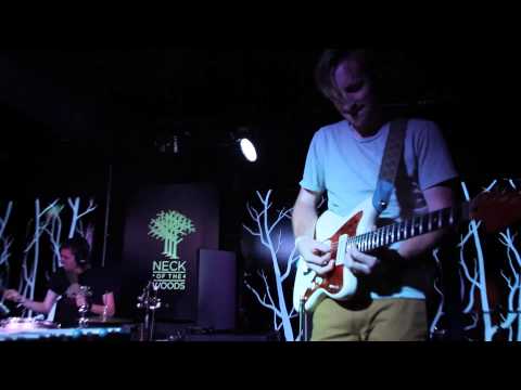 B-Sides On-Air: Knox Hamilton Perform "Work It Out" (Live)