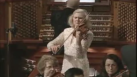 O Holy Night, Sonja Foster, Violin