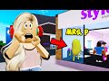 I Found Mrs. P in Bloxburg! You Won't Believe What Happened! ( Roblox Piggy)