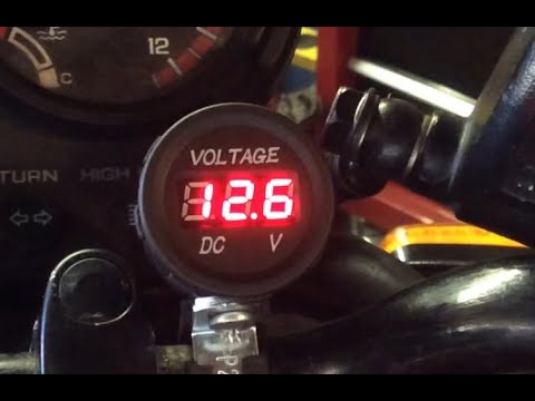 Video: Was ist der Zweck des Voltmeters im Motorrad?
