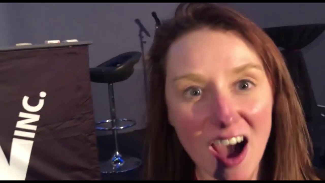 The Selfie Card Trick by Lior Manor