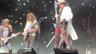 Alice Cooper w Ace Frehley   School’s Out Another Brick in the Wall