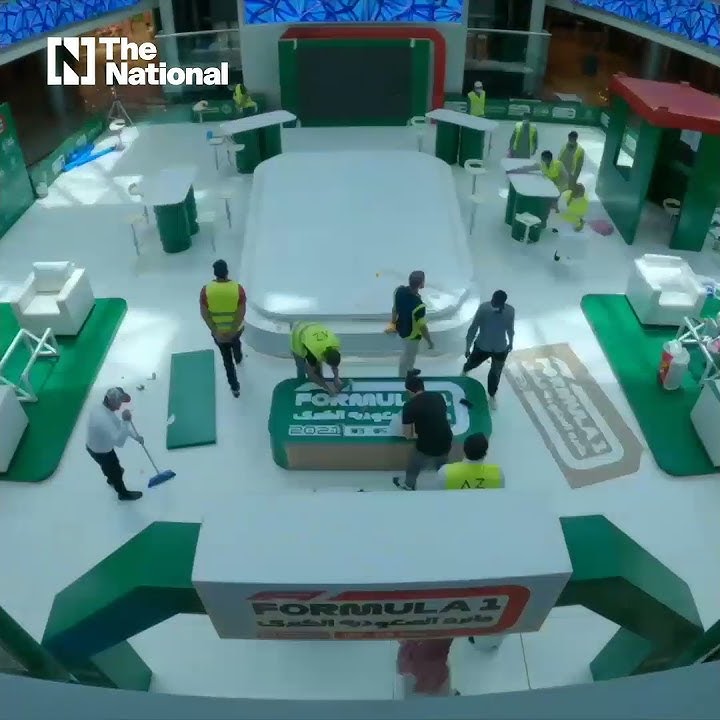 Timelapse In Saudi Arabia Reveals World s Biggest F1 Car Made Out Of timelapse-in-saudi-arabia-reveals-world-s-biggest-f1-car-made-out-of