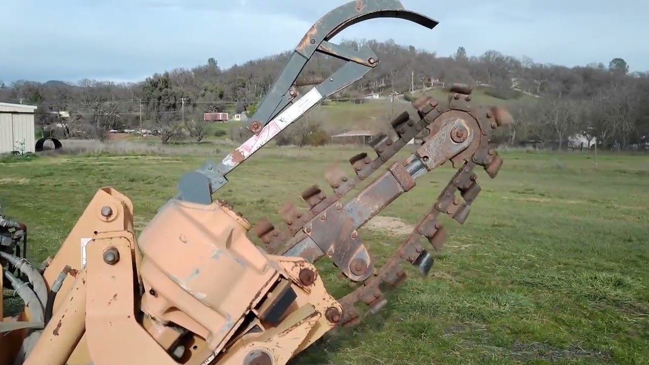 Lot # 0104: Case 560 Trencher Backhoe