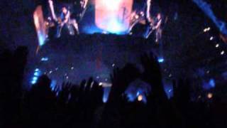 walk on ... show U2 360° ... SP - Brasil (09/04/2011).wmv