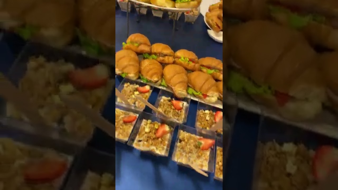 Фуршет в честь корпоративного праздника, ноябрь 2022