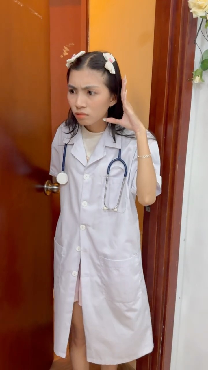 Su Hao comedy: doctor looking for kittens ?
