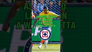 #CruzAzul: Asi RECIBO LA AFICION a Ditta con su selección 🔥🚂 #ligamx #futbol #shorts #short #skills