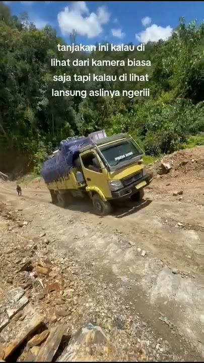 TRUK 4x4 SOLUSINYA👍💪 STORY WA TRUK #supirtruk #trending #viral #driver #l300 #shorts #truck #driver